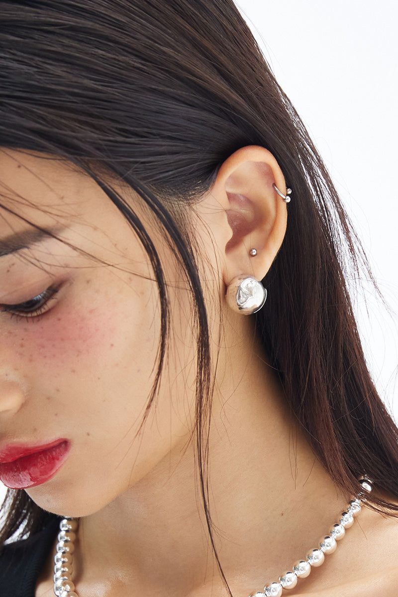 NIMBUS（ニンブス）の「N ロゴボールピアス（アクセサリー）」