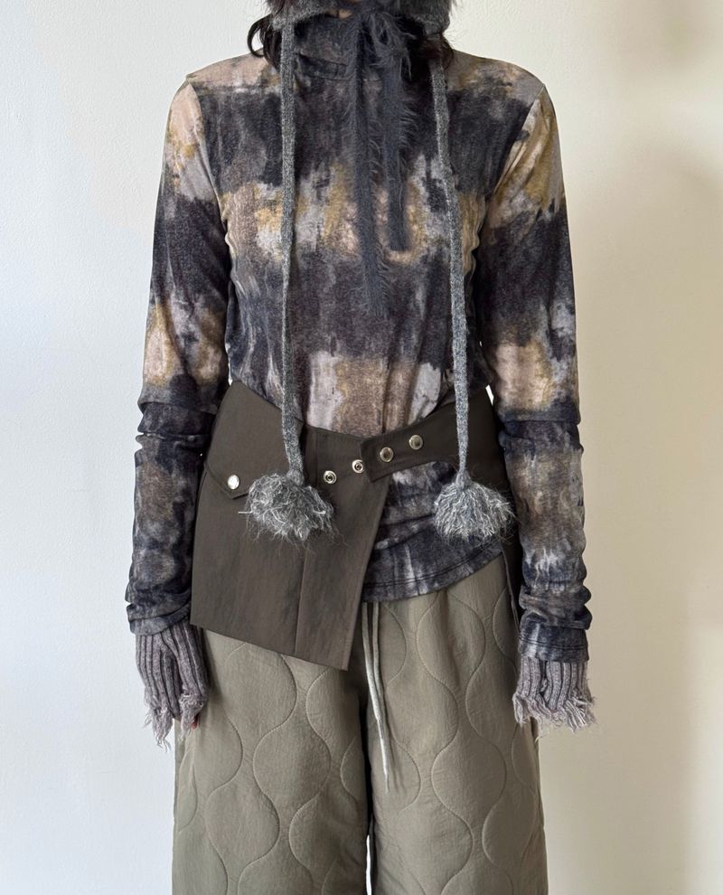 fungus(ファンガス)の「Smudge Watercolor Turtleneck(Tops)」