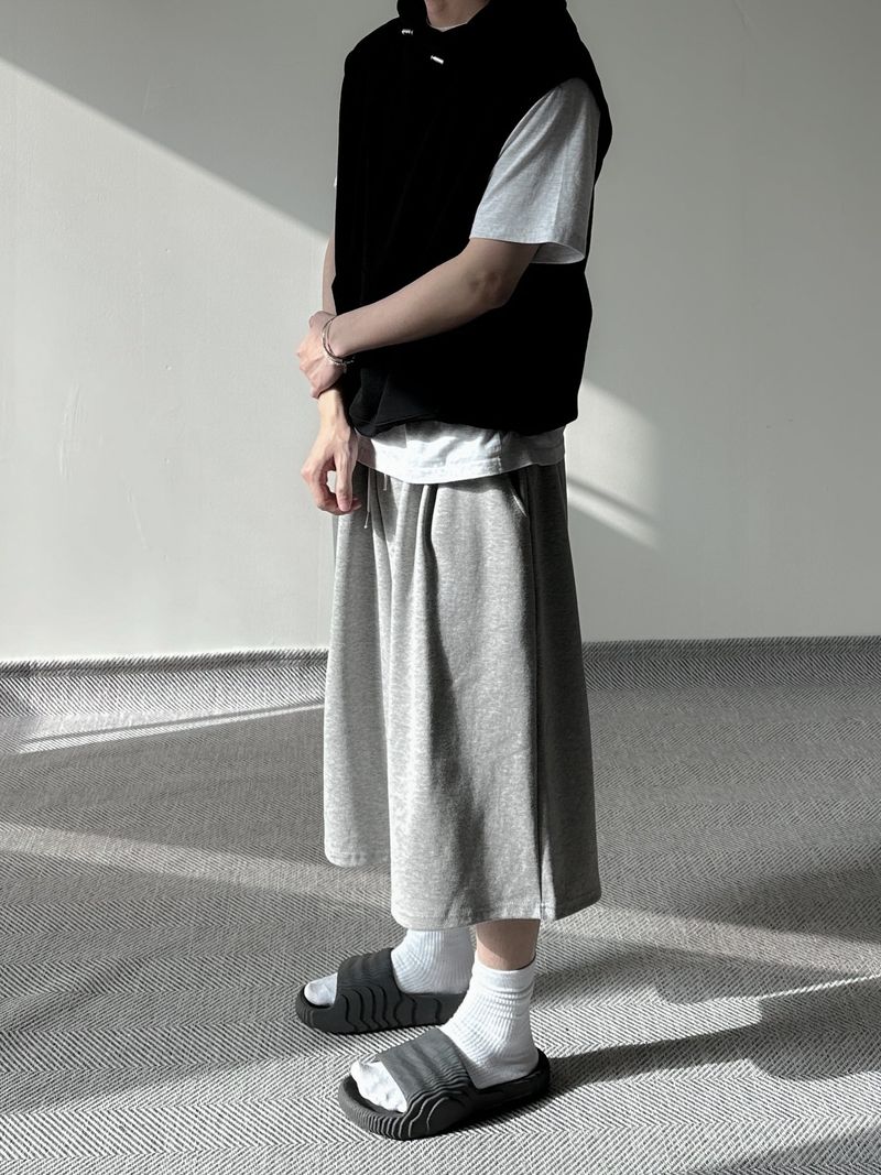 SIO two tuck bermuda sweat pants