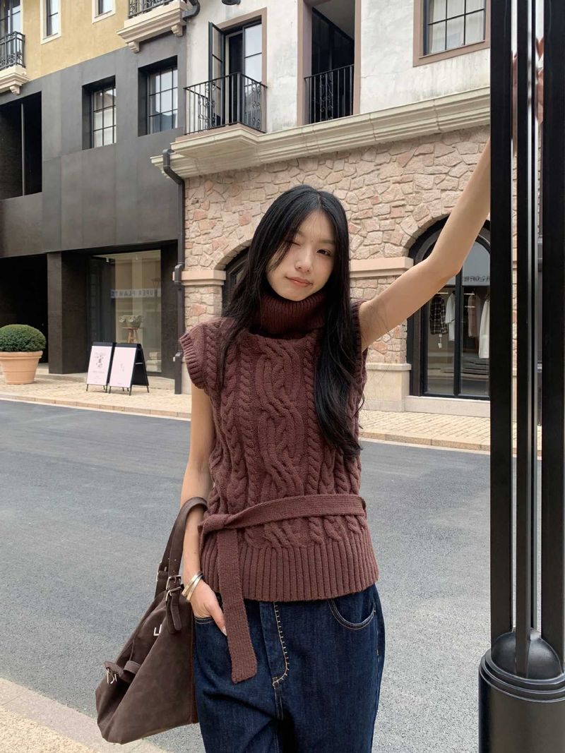 turtleneck twisted strap sleeveless knitwear