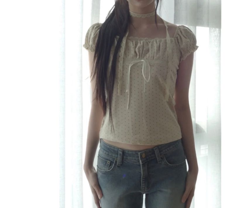 hazel scarf tee