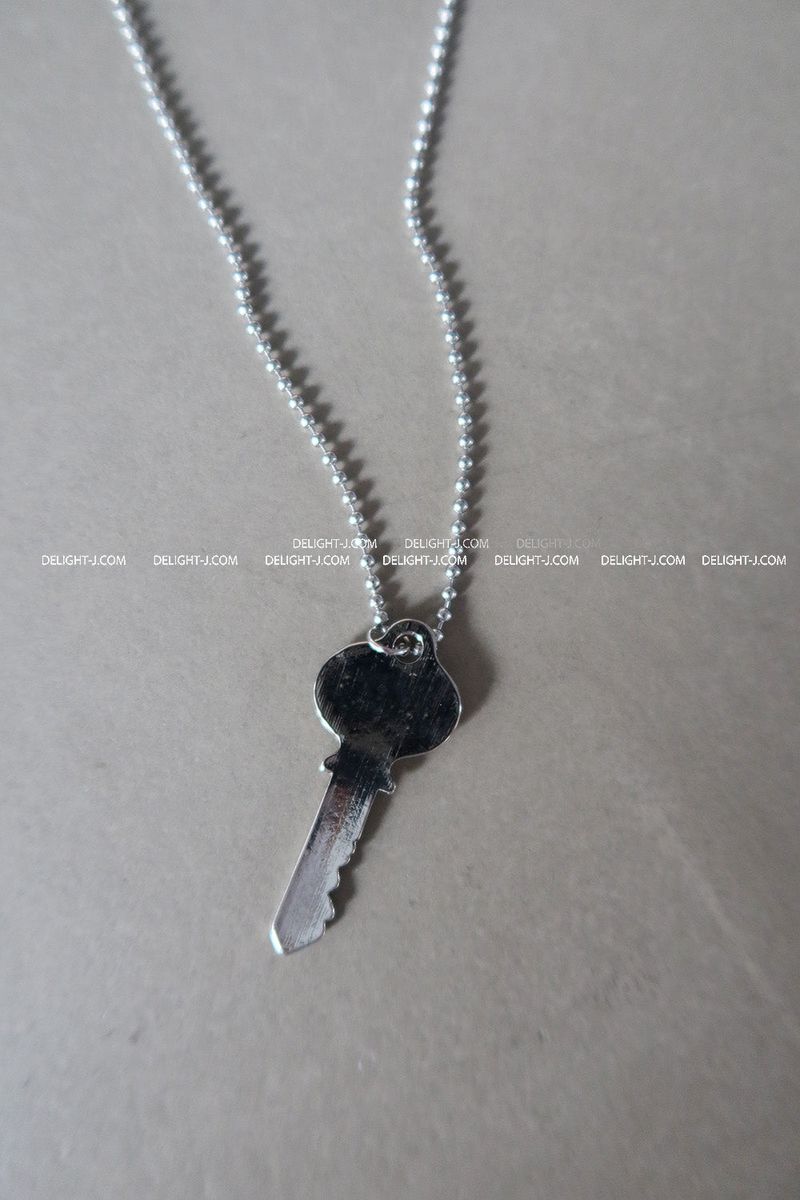 KEY Vintage Long Necklace