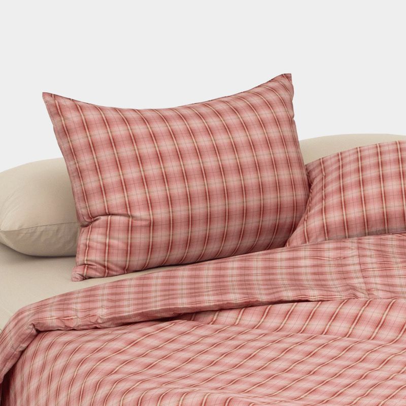 Dust-Free Vintage Check Pillowcase