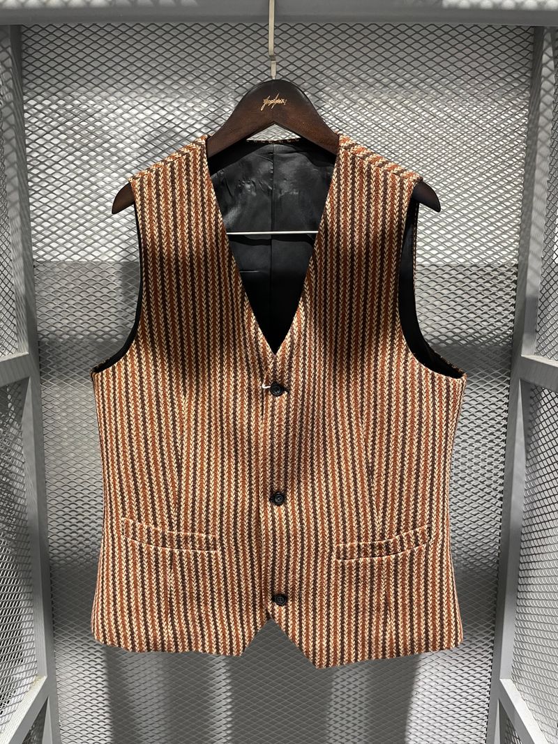 WooLeeX（ウーリーエックス）の「Mahogany Striped Waistcoat（Tops）」
