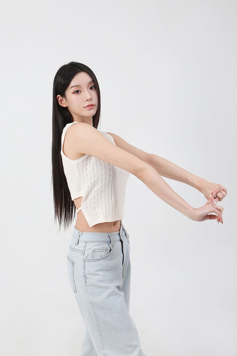 Back Ribbon Sleveless Knit_cream [brooch set]