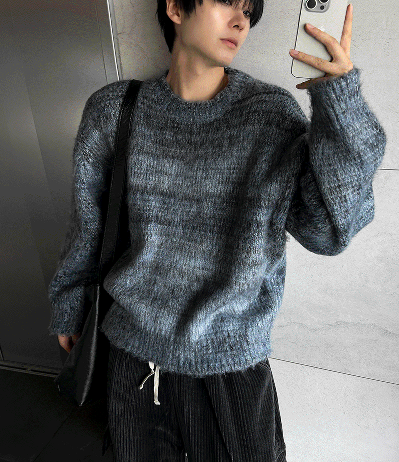 Two-tone brush round knitwear