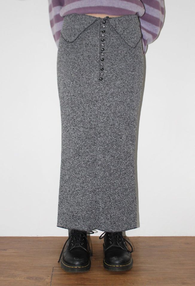 AAKE(アケ)の「(Lining Brushed) BOCASHI BUTTON KNIT SKIRT(Skirts)」