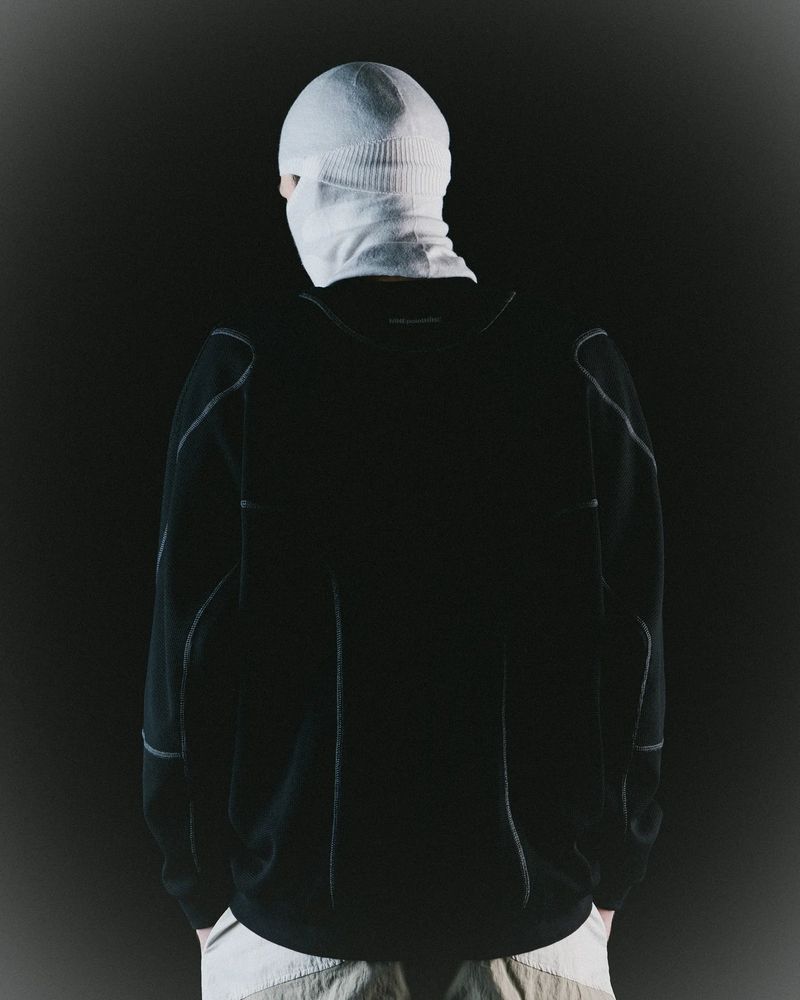 MARS LONG SLEEVES TEE - BLACK 