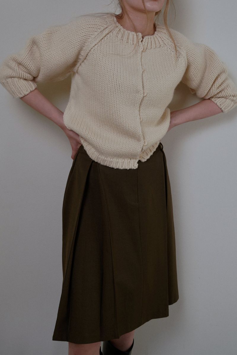 Page pintuck skirt_khaki