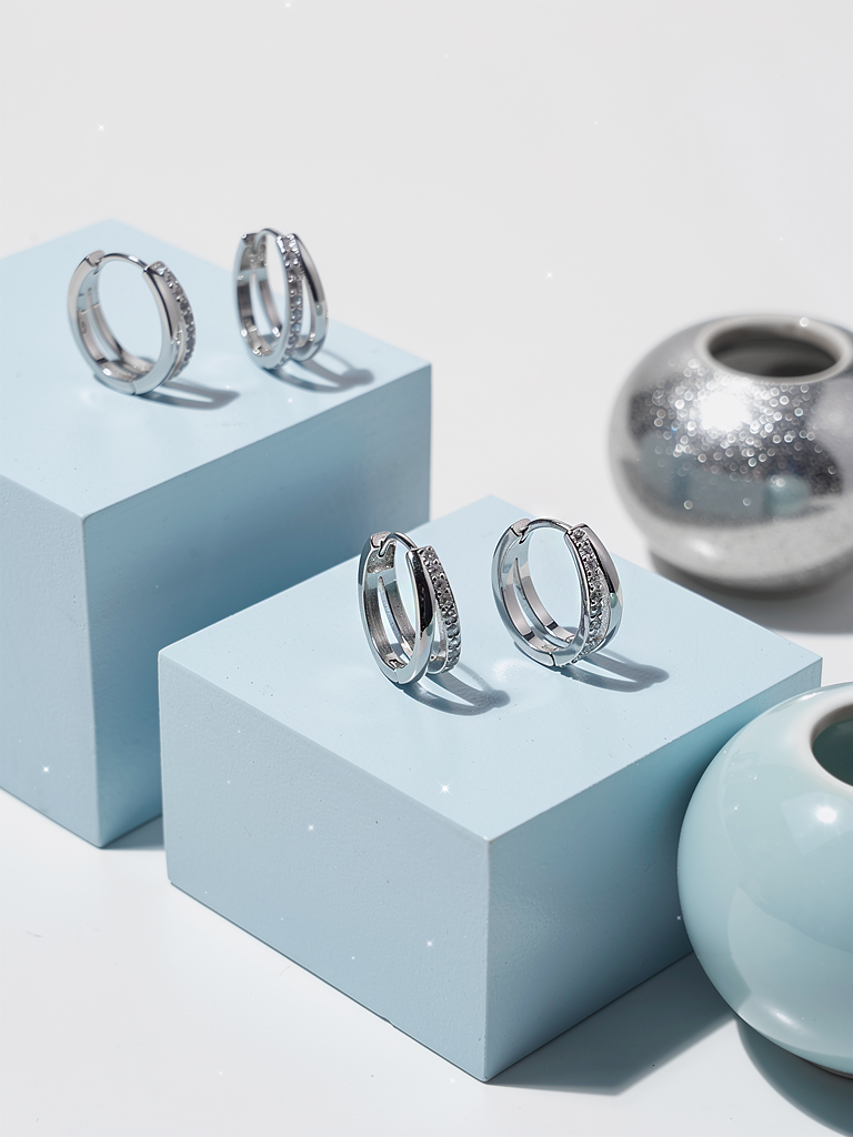 Glint Dual Ring Huggies Piercing