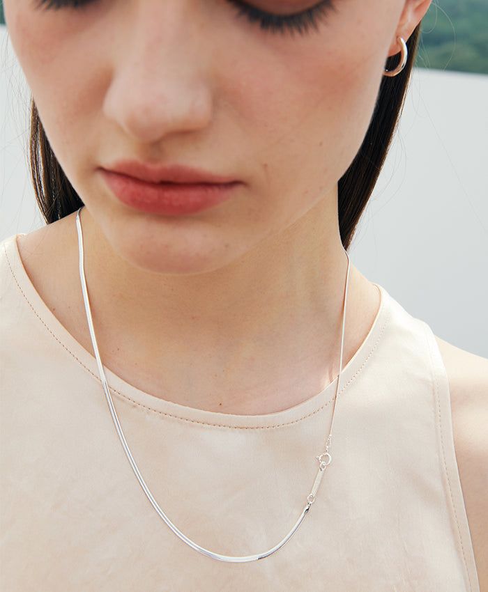 verte（ヴェフト）の「[925 silver] Un.silver.161 / フラットソワールネックレス (ロング ver.)（アクセサリー）」