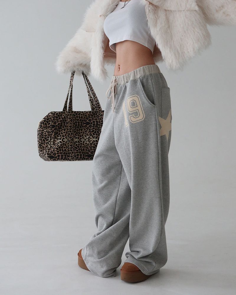 Delight-J（ディライトジェイ）の「Nineteen Star Printed Wide Pants（Pants）」