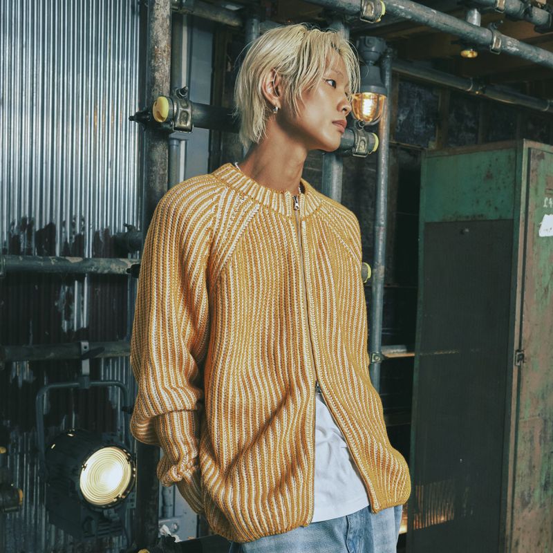TWO TONE HEAVY KNIT ZIP UP