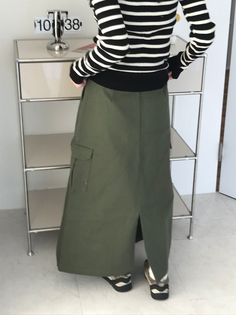 Lush back slit long skirt