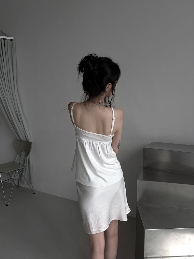 soft v-neck flow cami top (3color)
