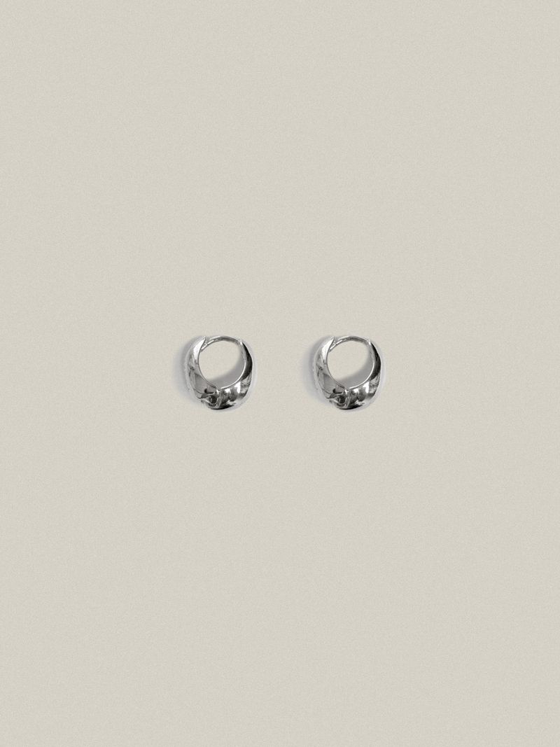 Tiny Drop Huggies - M Silver