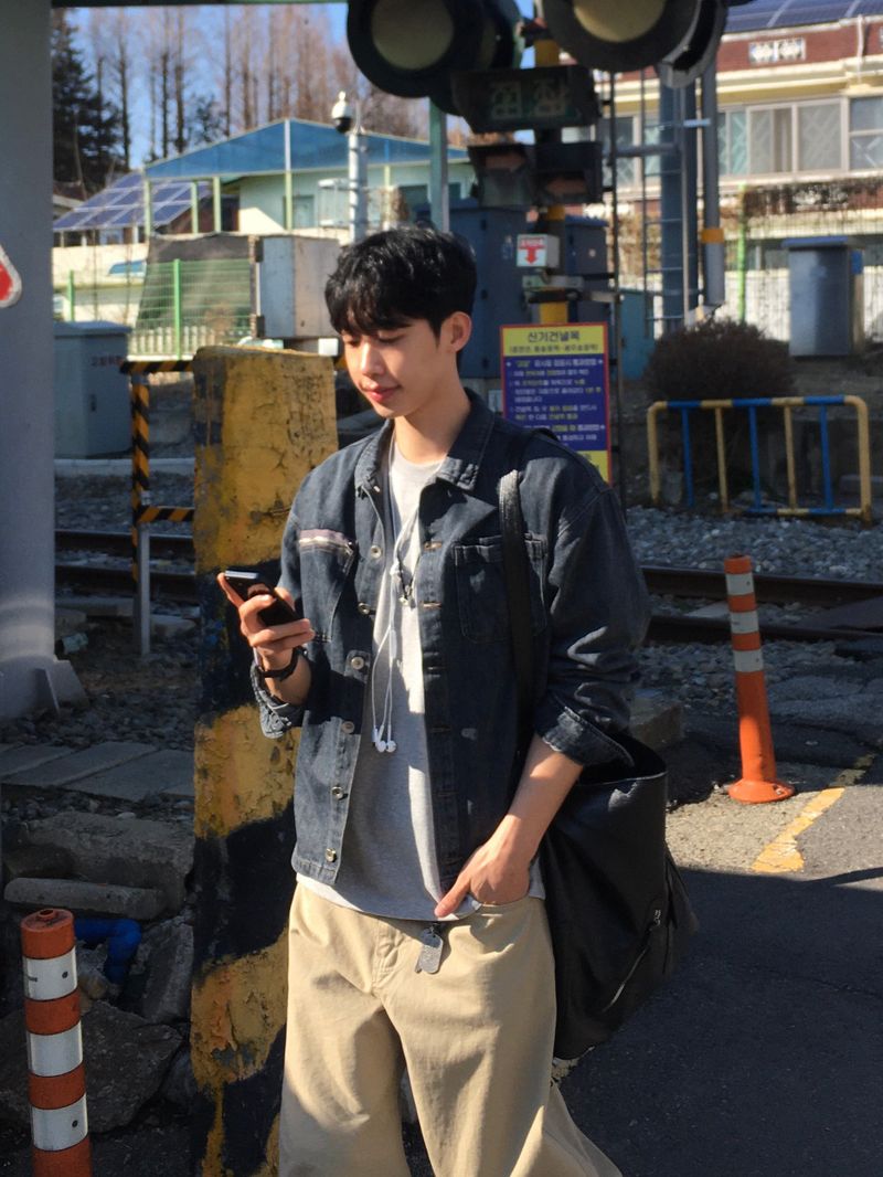 Flow Denim Shacket (M, L / 2colors)
