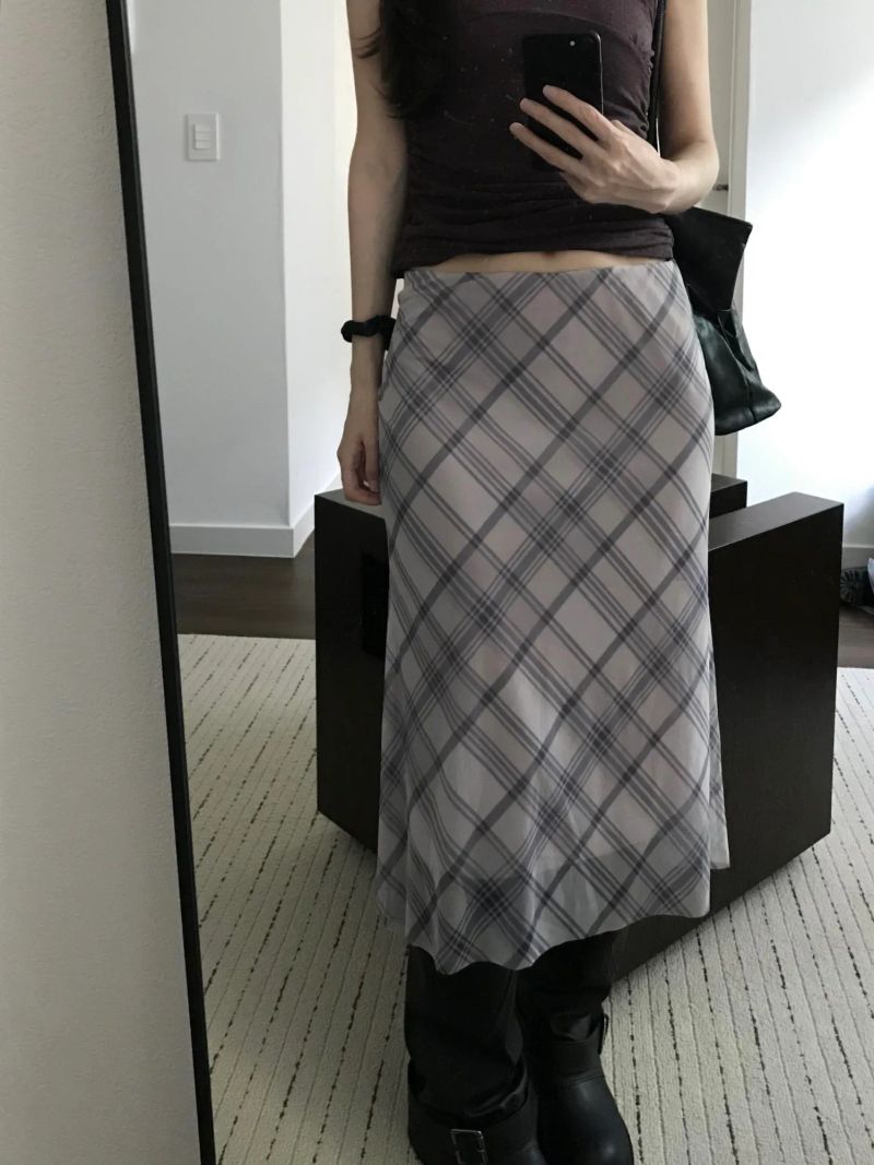 Glue Check Long Skirt (one color)