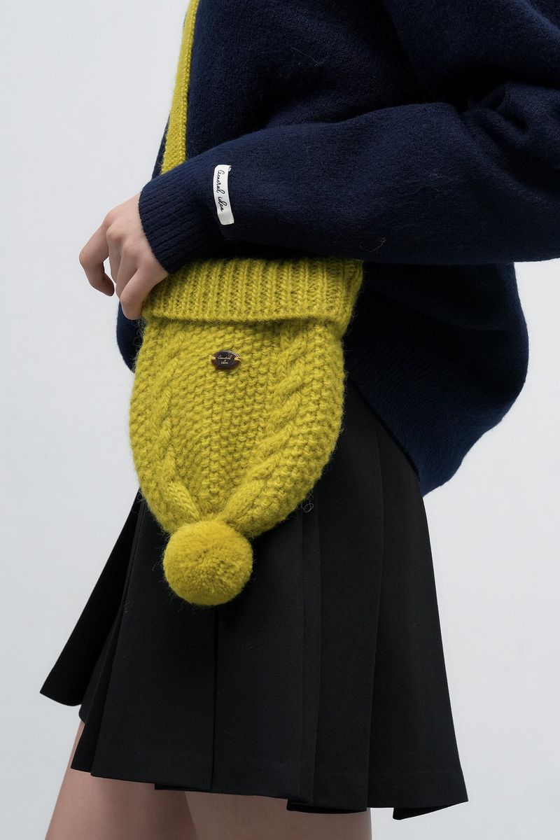 beanie knit bag