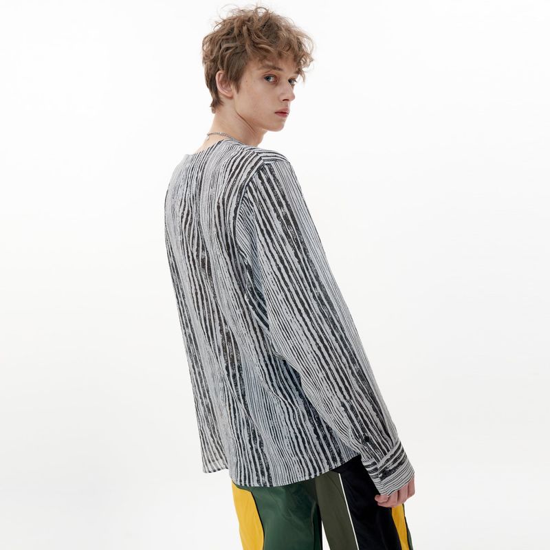 V-neck Shirt [Gray Stripe]