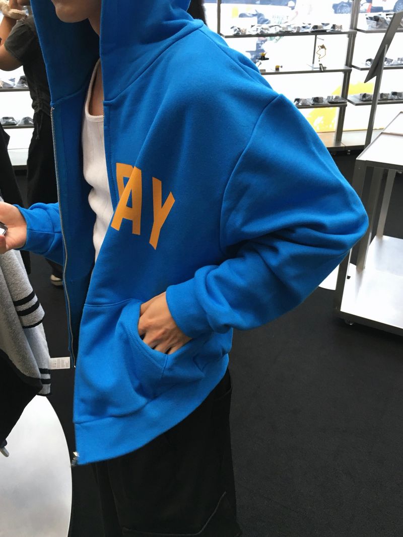Sunday Soft Hooded Zip-up 3C
