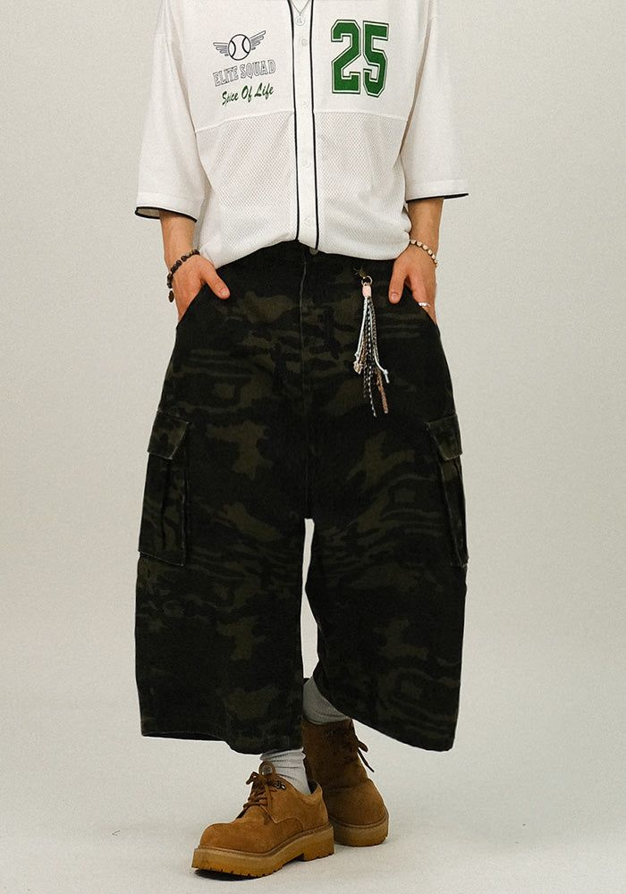SEMIKAJI（セミカジ）の「ME CAMOU BERMUDA CARGO PANTS（Pants）」