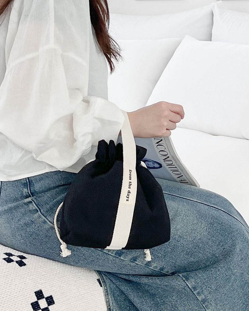 FROM THE DAYS(フロム ザ デイズ)の「【MADE】キャンバスポーチバッグ - ブラック(バッグ)」