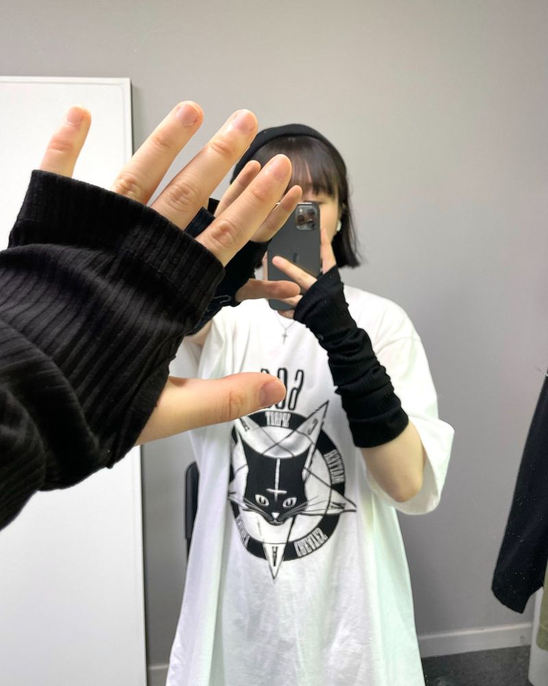 Long Hand-Warmer