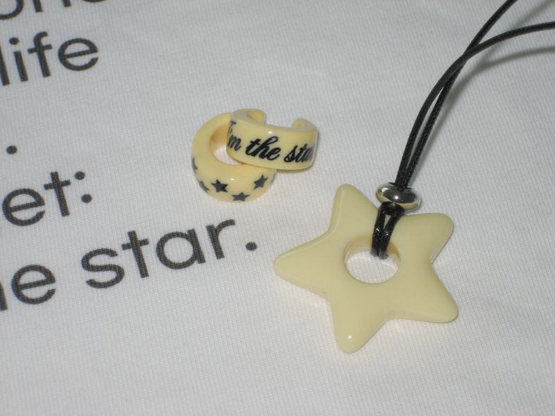 [Formica] Letter earcuff (Yellow)