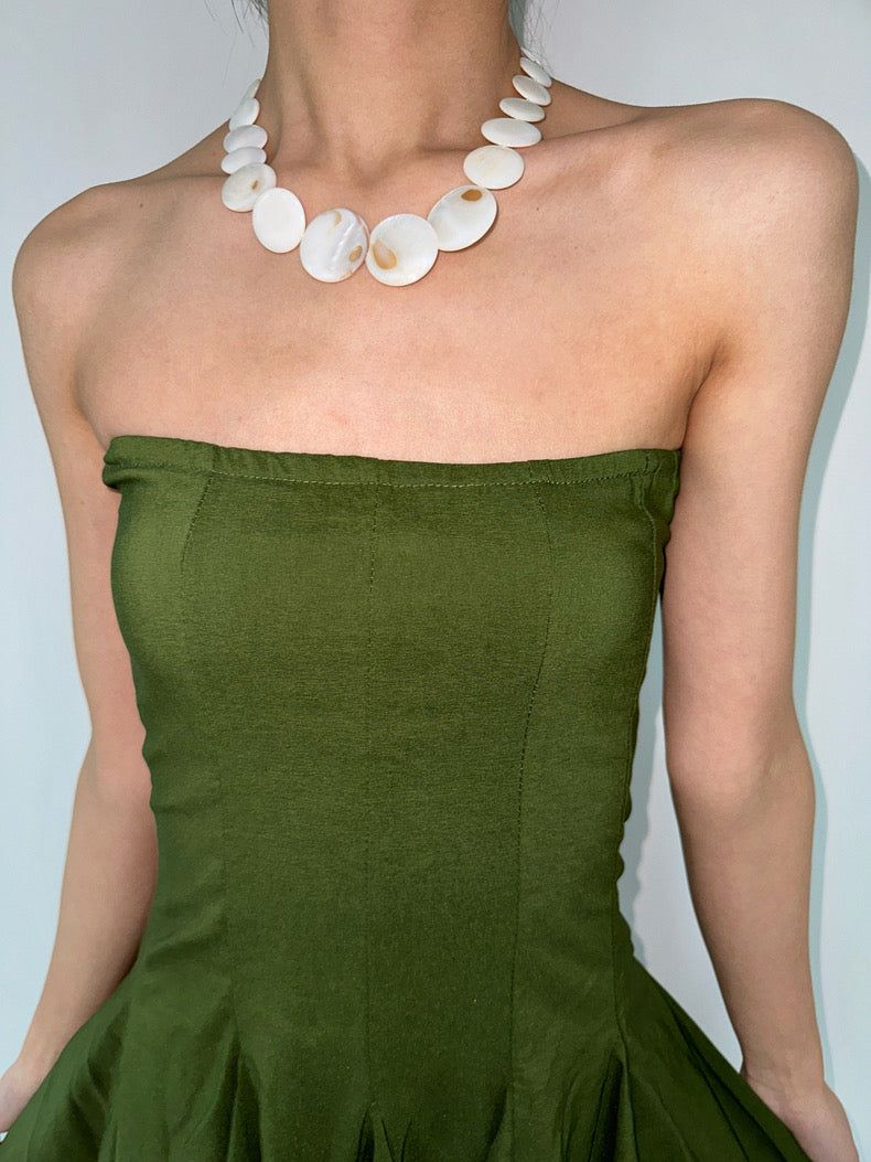 Coin nacre necklace