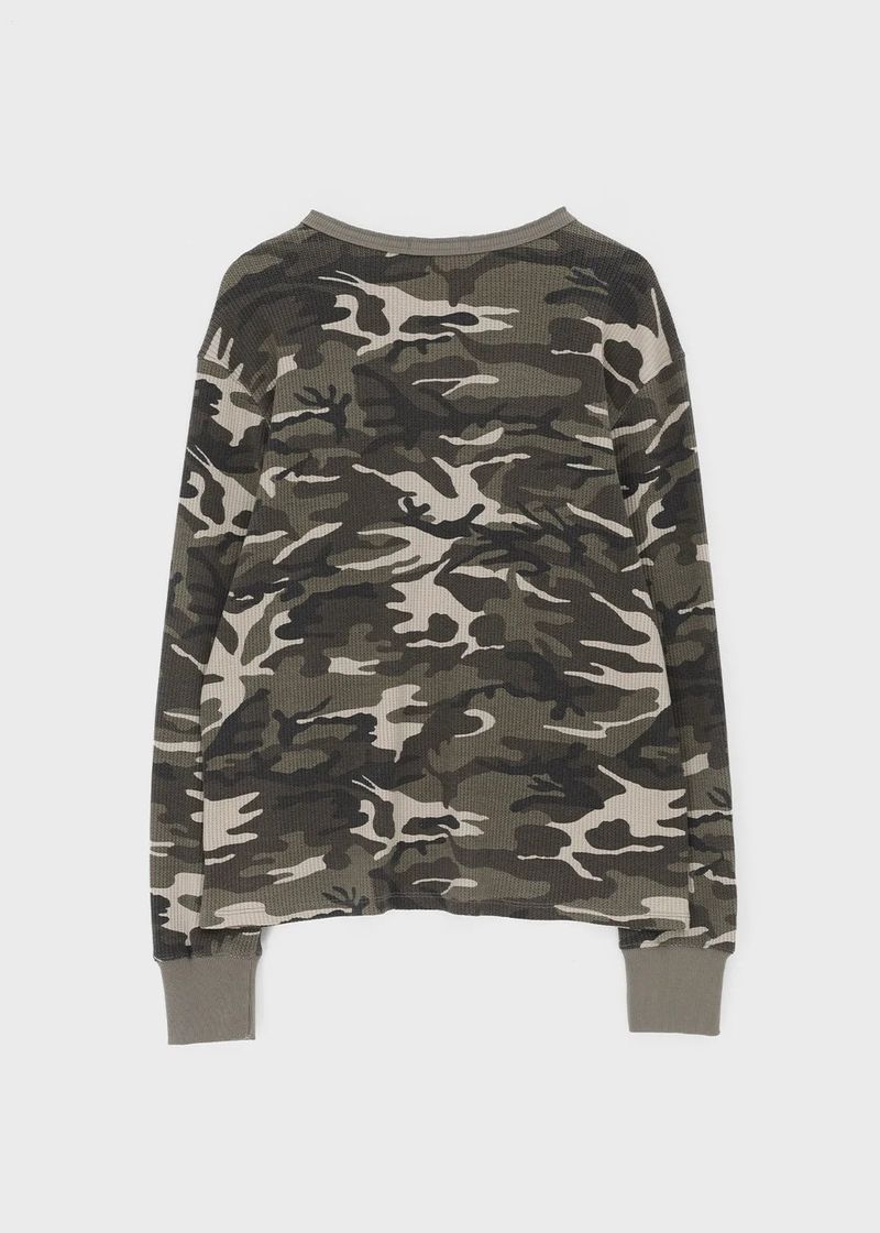 [MADE] Paette Camo Waffle Henley Neck Long Sleeve Tee