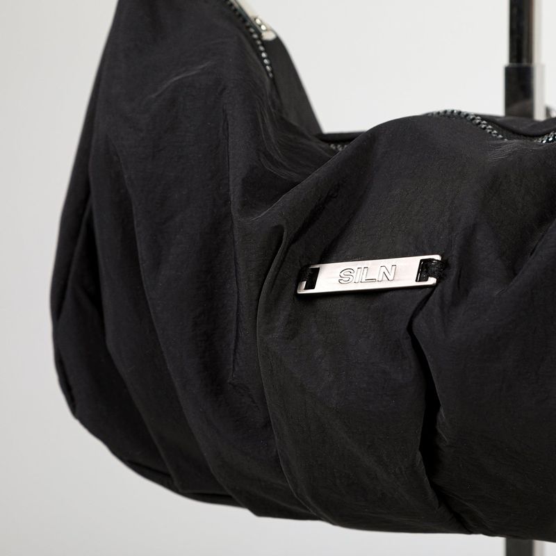 Shirring nylon shoulder bag (BLACK)