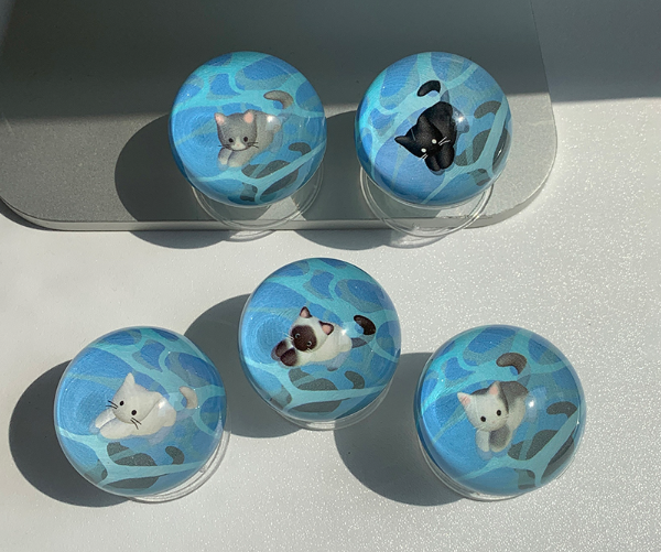 Swim SOME CAT BEAD TALK