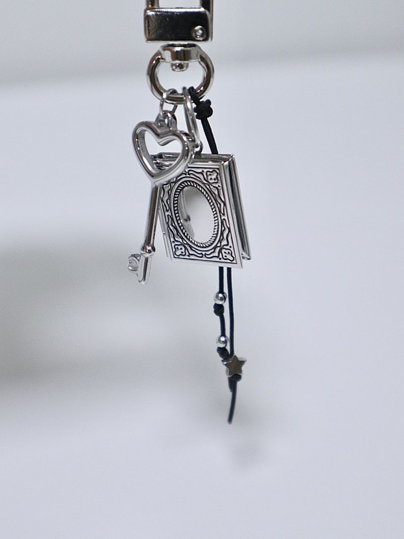 Diary key keyring