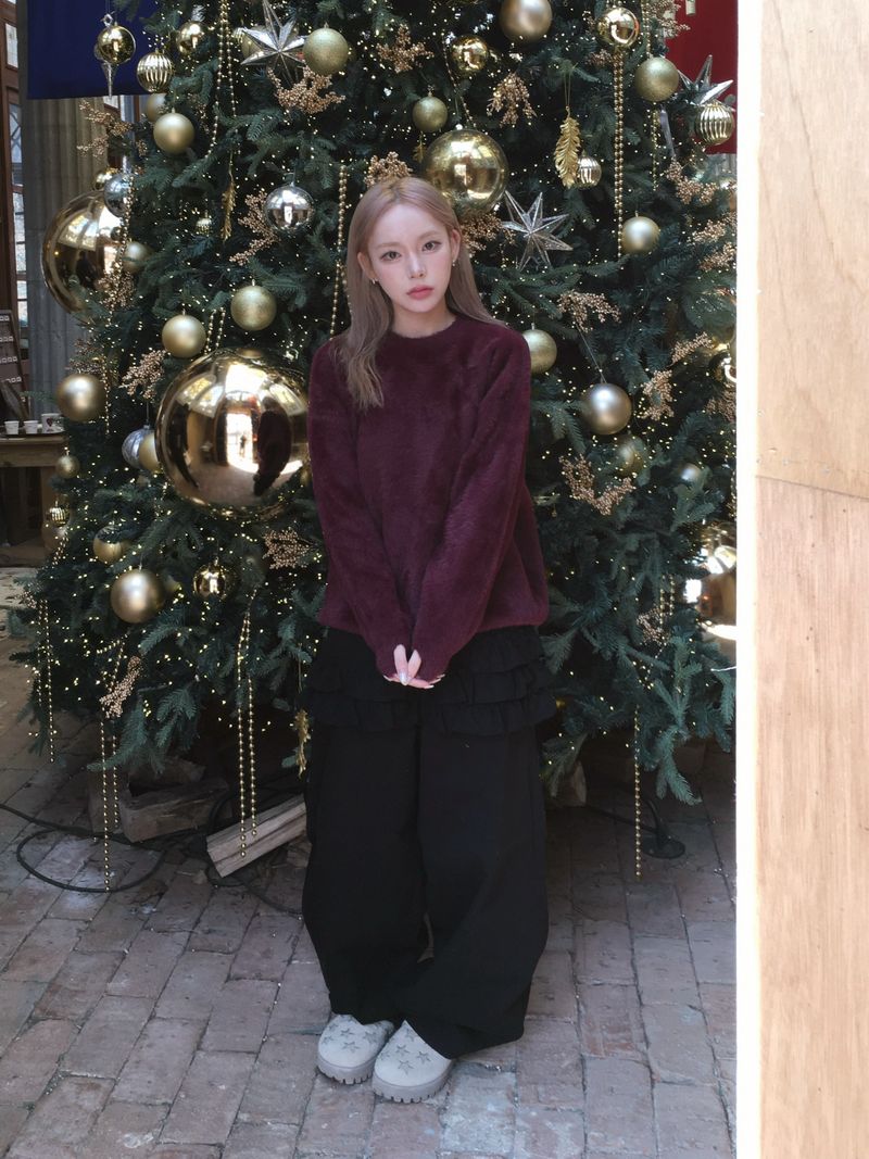 [Year-End Look Recommendation] Point Fingerhole Angora Fur Knit (4c)