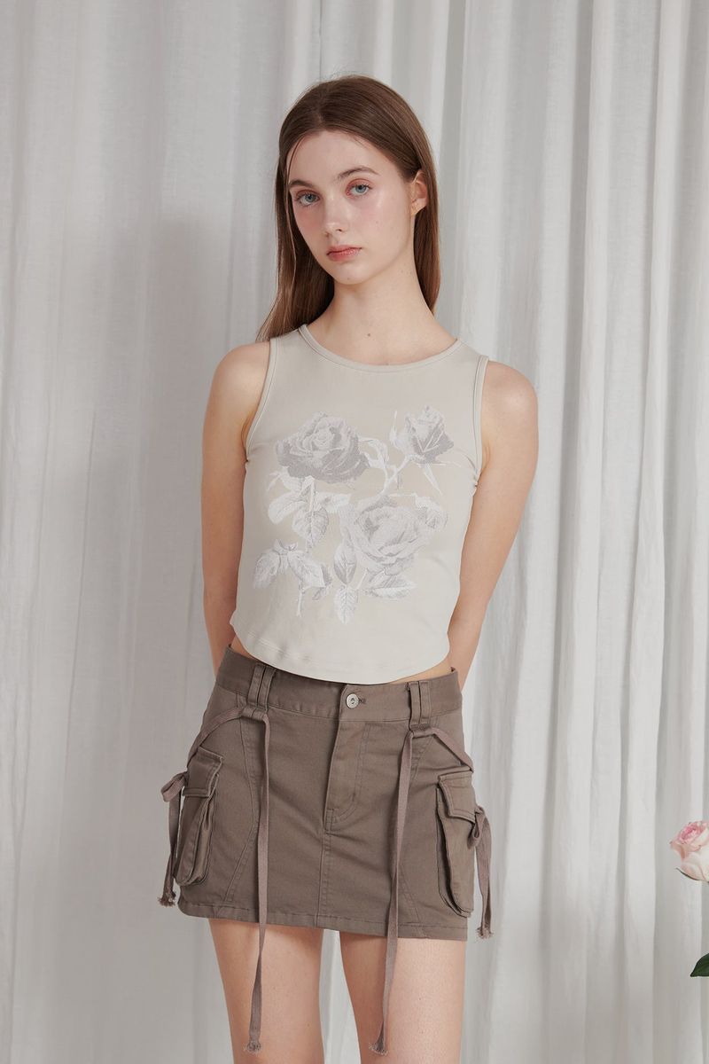 PAIN OR PLEASURE（ペインオアプレジャー）の「ROSE GRAPHIC SLEEVELESS beige（Tops）」