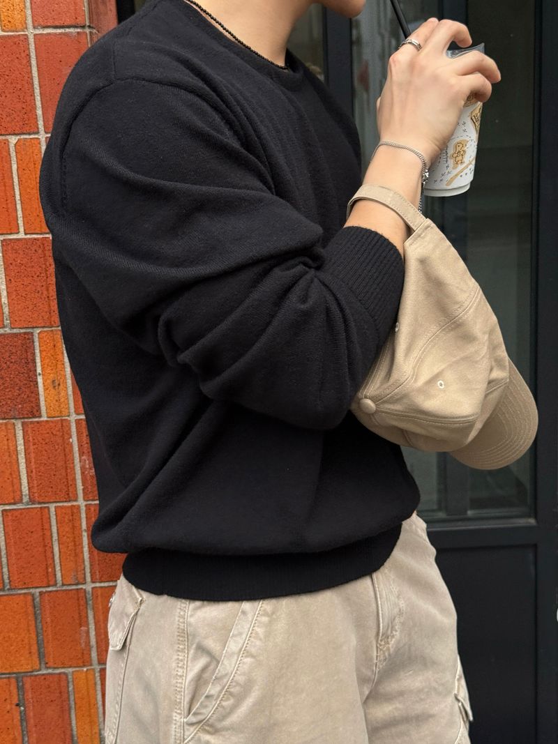 Fade cooling round knitwear