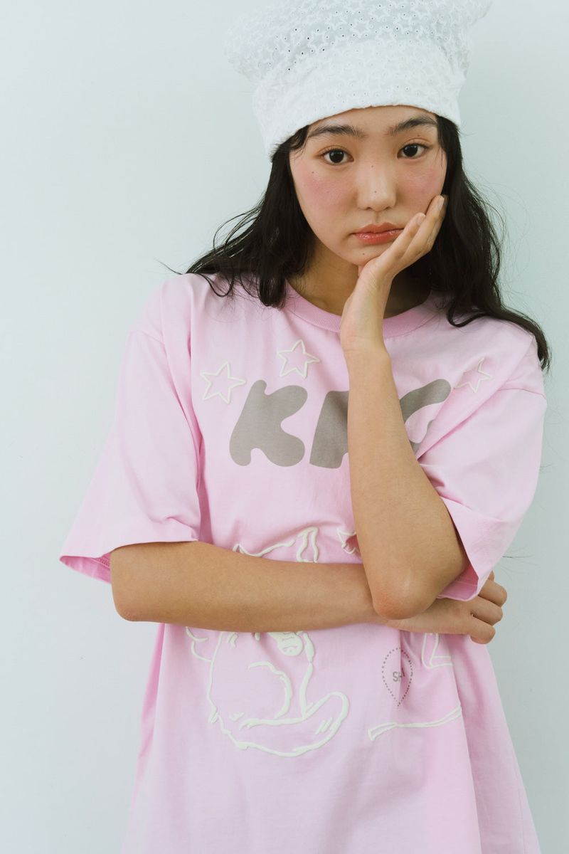 SHAKIRI（シャキリ）の「KIRIGIRL BOXY T-SHIRT（Tops）」