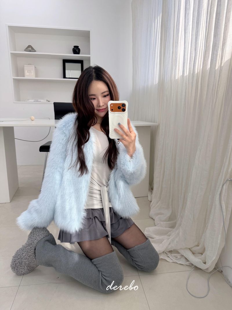 Sky Cloud No Collar Fur Jacket