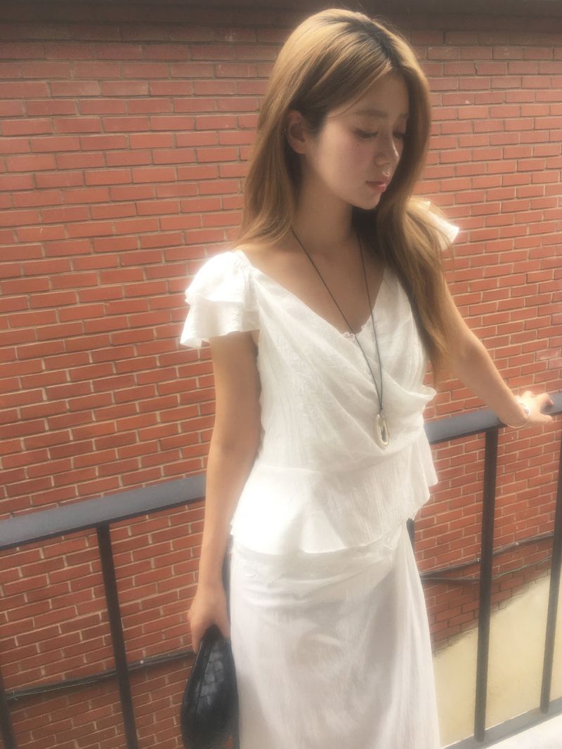 Dining wrap frill blouse
