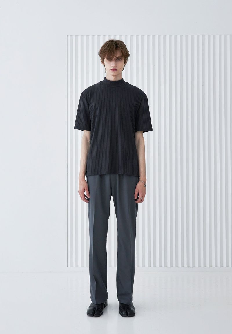 RIB MOCK NECK HALF T-SHIRT CHARCOAL