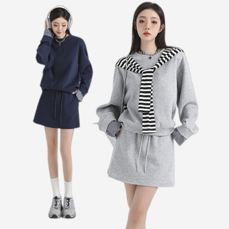La mode MAQI（ラ モード マキ）の「Gradient Stripe Hoodie & Shorts Set（Setup）」