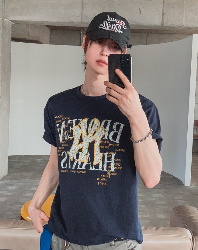 2PLAN（ツープラン）の「Dylan Vintage Lettering Graphic Short Sleeve T-shirt（Tops）」