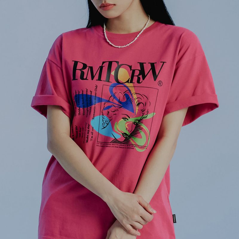 ROMANTIC CROWN(ロマンティッククラウン)の「GALLERY PRINTING TEE SHIRT_PINK(Tops)」