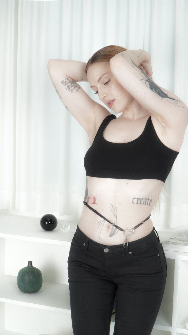 NU BELLYLET LEATHER BLACK
