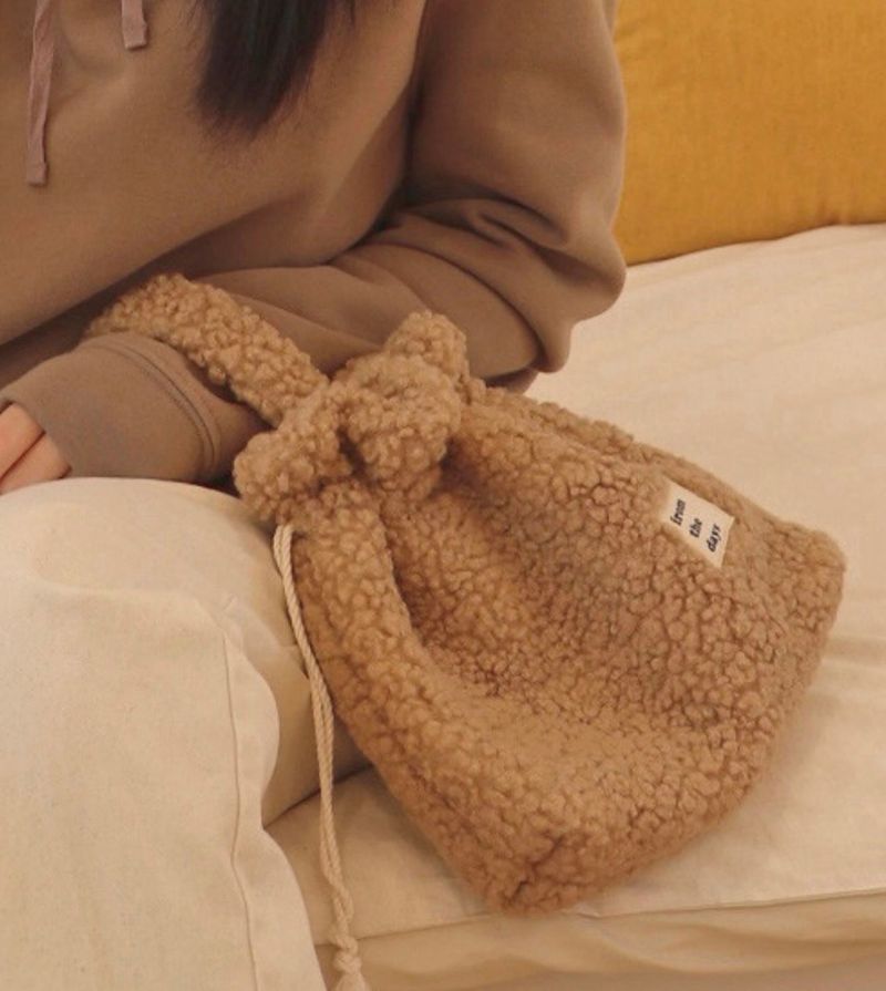 【MADE】Dumble fur string hand bag