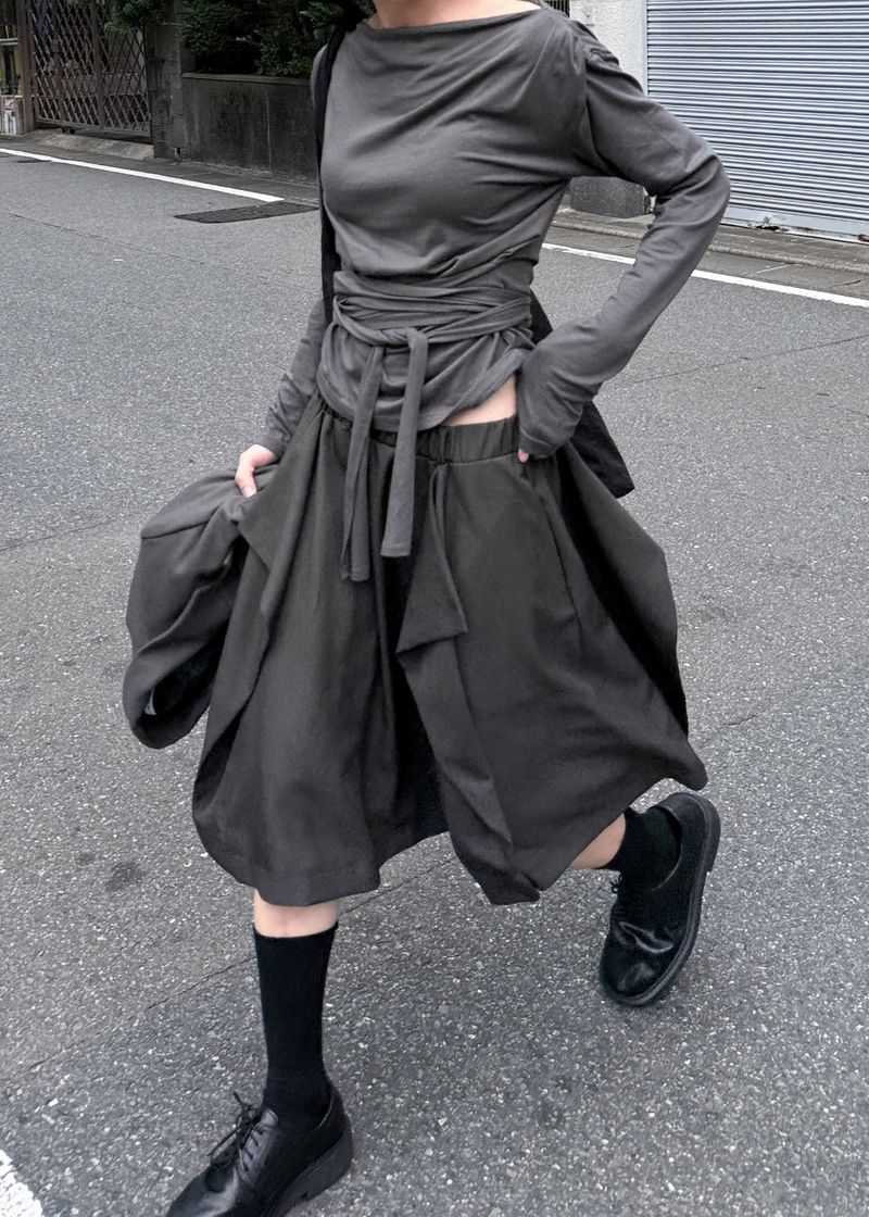  BOATNECK STRAP CROP TOP
