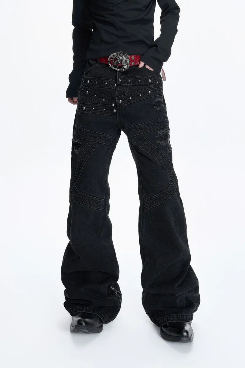 Argue Cultureの「Distressed Studded Curved Jeans（Pants）」