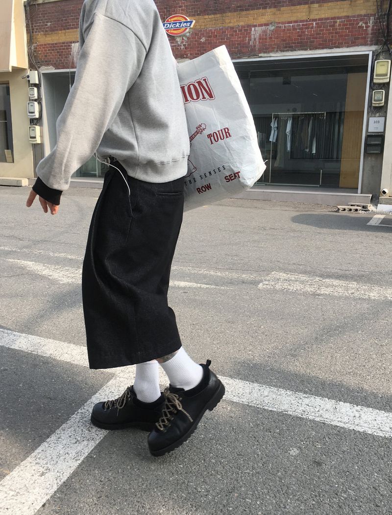 No.1683 non-fade bermuda SHORTS