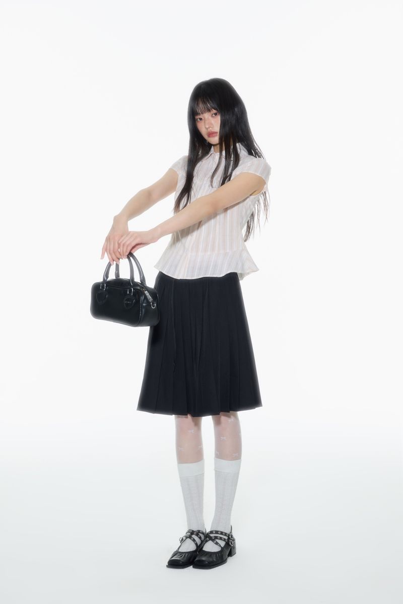 ピンクストライプスリーブシャツ